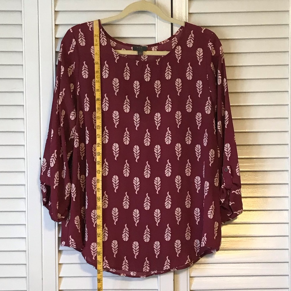 Mi Maroon Feather Pattern Blouse - image 2